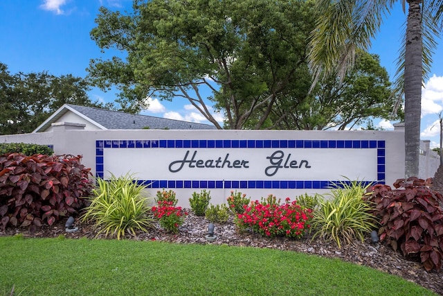 6115 68th Dr E, Palmetto, FL 34221 - community sign with a lawn