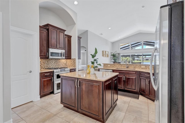 12071 Forest Park Cir, Bradenton, FL 34211 - photo 30