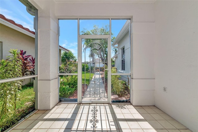 4318 Marcott Cir, Sarasota, FL 34233 - photo 6