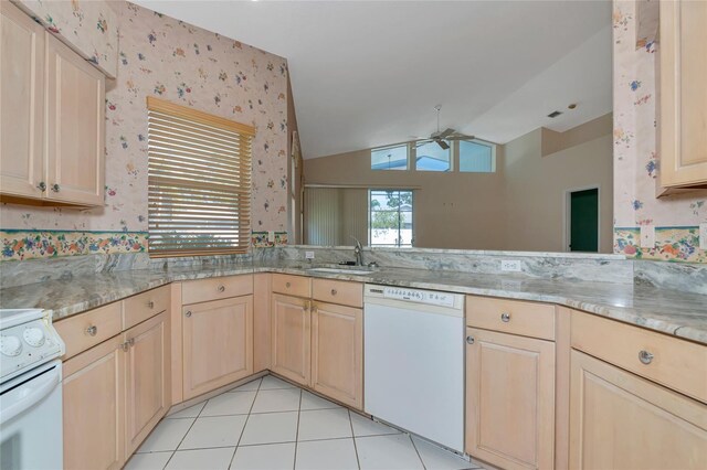 4318 Marcott Cir, Sarasota, FL 34233 - photo 15