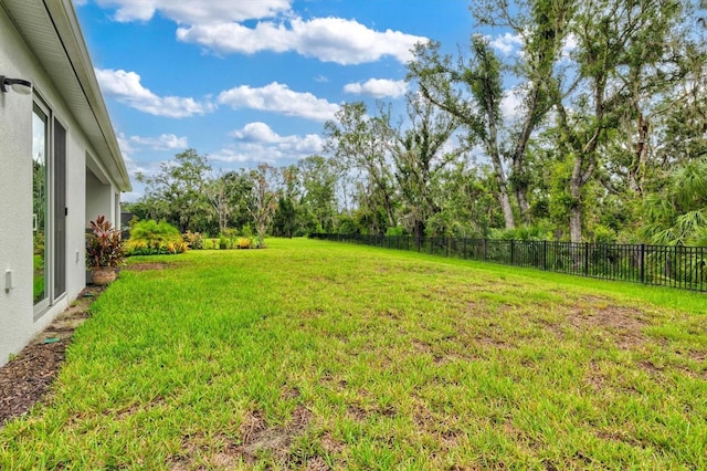 5318 124th Ave E, Parrish, FL 34219 - view of yard with view of wooded area