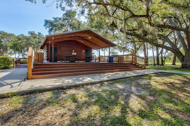 5318 124th Ave E, Parrish, FL 34219 - view of community featuring a deck