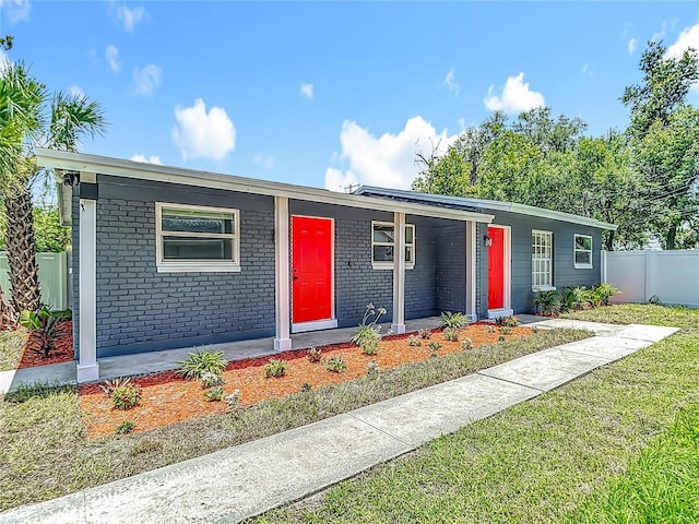 1409 College Park Ln, Tampa, FL 33612 - photo 1