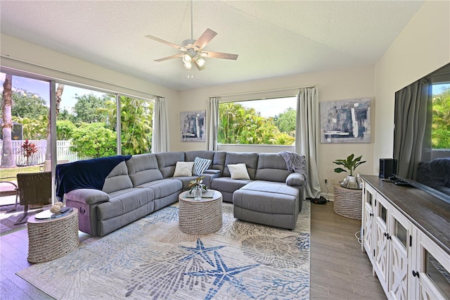 211 Dahlia Ct, Bradenton, FL 34212 - photo 12