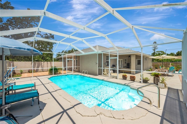 8223 Constance Dr, Sarasota, FL 34243 - photo 32