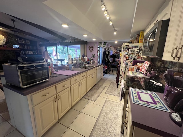 4242 Dryden Cir, Sarasota, FL 34241 - photo 19