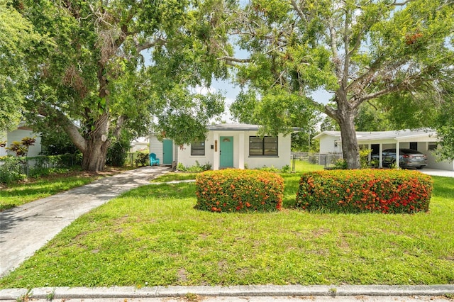 911 13th St E, Bradenton, FL 34208 - photo 2