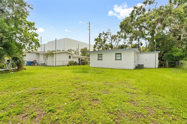 911 13th St E, Bradenton, FL 34208 - photo 20