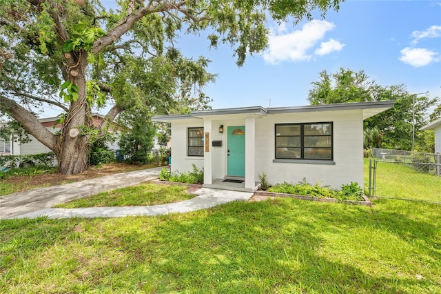 911 13th St E, Bradenton, FL 34208 - photo 22