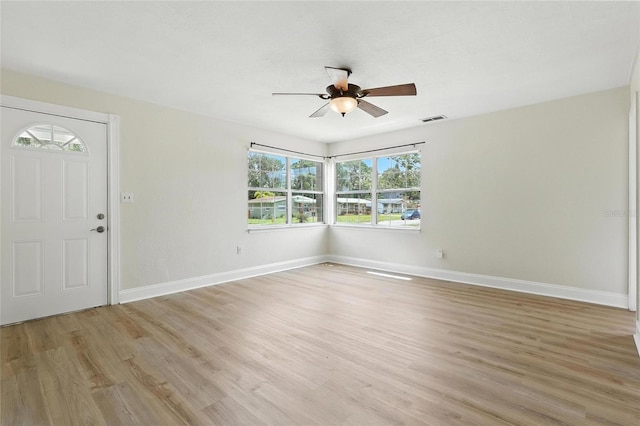 140 SW Lincoln Cir N, Saint Petersburg, FL 33703 - photo 9