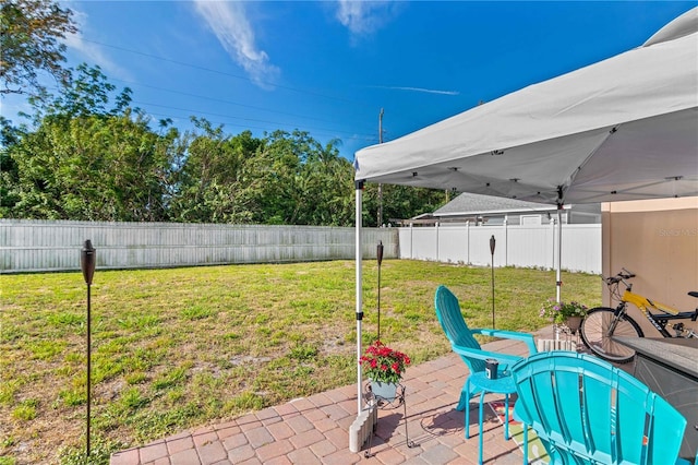 2108 Outer Dr, Sarasota, FL 34231 - fenced backyard featuring a patio