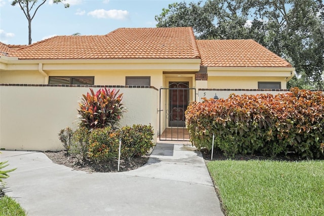 5387 Huntingwood Ct Unit 4, Sarasota, FL 34235 - photo 2
