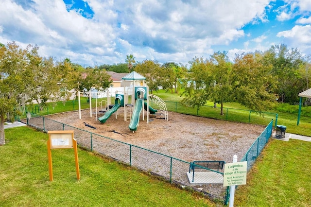 2419 29th Ave E, Palmetto, FL 34221 - community jungle gym with view of scattered trees