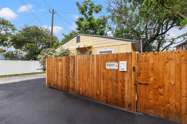 608 28th St N, Saint Petersburg, FL 33713 - photo 37