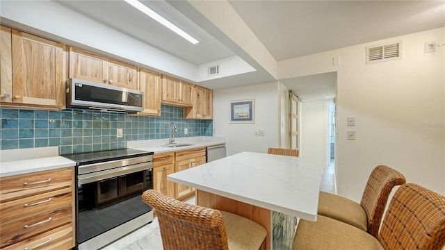 631 N Orange Ave Unit 107, Sarasota, FL 34236 - photo 15