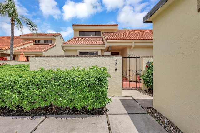 5310 Huntingwood Ct Unit 40, Sarasota, FL 34235 - photo 1