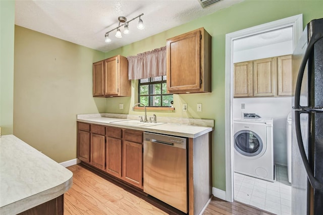 1611 Wagonwheel Rd, Wimauma, FL 33598 - photo 10