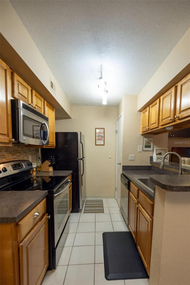 9100 Dr Martin Luther King Jr St N Unit 205, Saint Petersburg, FL 33702 - photo 4