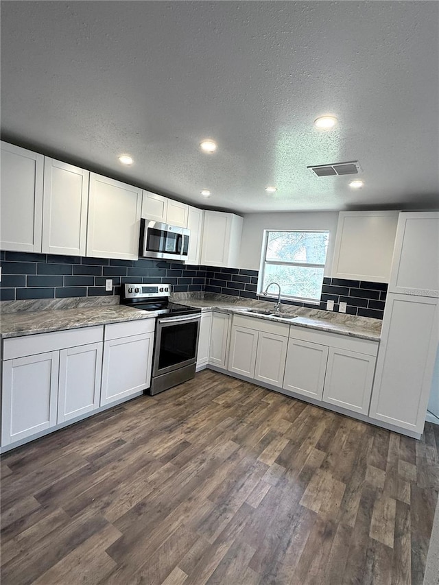 3914 9th Street Ct W, Bradenton, FL 34205 - photo 3