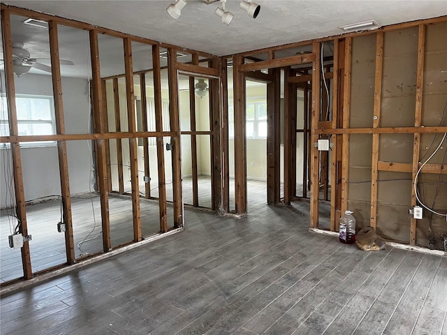 1714 Delaware Ave NE, Saint Petersburg, FL 33703 - photo 9