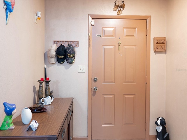 5419 Elwood Rd, Spring Hill, FL 34608 - photo 2