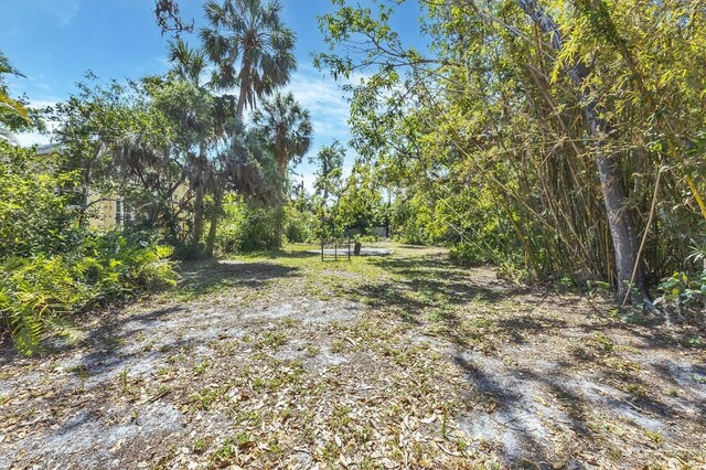 2315 Mcclellan Pkwy, Sarasota, FL 34239 - photo 28