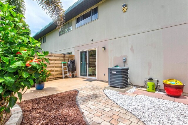 1143 Longfellow Rd, Sarasota, FL 34243 - photo 42