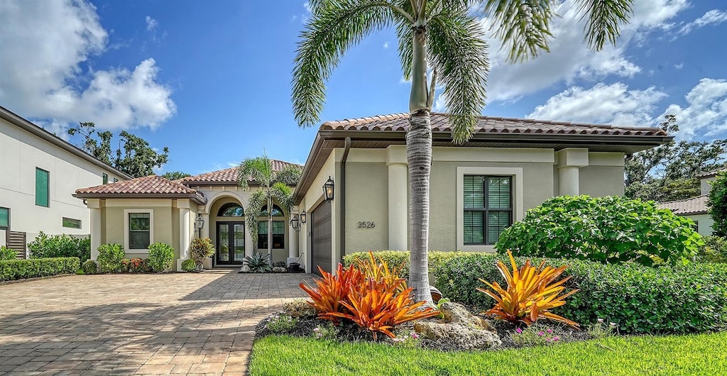 3526 Trebor Ln, Sarasota, FL 34235 - photo 1
