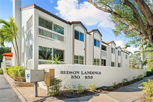 858 Hudson Ave Unit 858, Sarasota, FL 34236 - photo 3