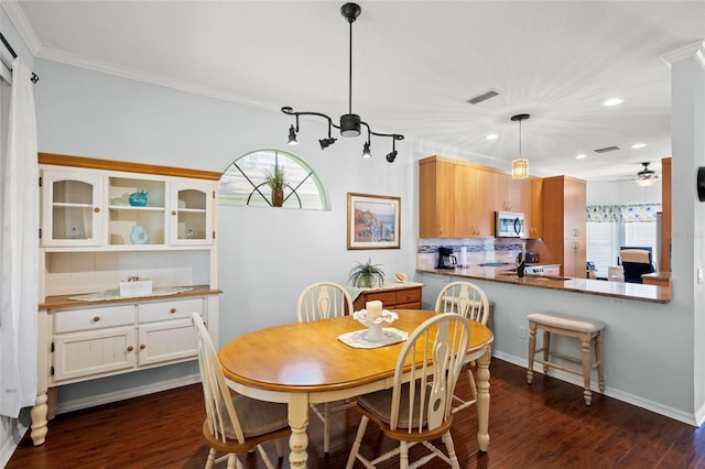 4098 Westbourne Cir, Sarasota, FL 34238 - photo 9