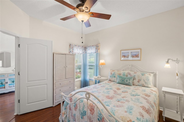 4098 Westbourne Cir, Sarasota, FL 34238 - photo 23