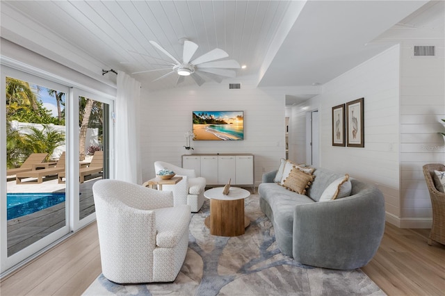 401 N Shore Dr, Anna Maria, FL 34216 - photo 7
