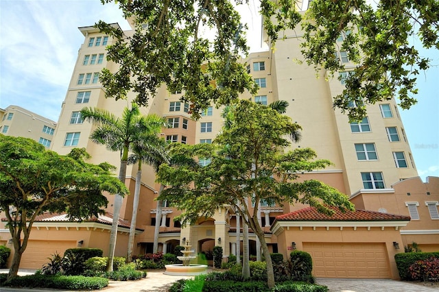 401 N Point Rd Unit 304, Osprey, FL 34229 - photo 1