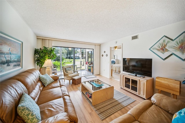 4406 Weybridge Unit 93, Sarasota, FL 34235 - photo 5