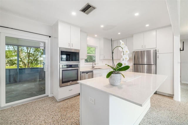 2626 Sunnyside St, Sarasota, FL 34239 - photo 8