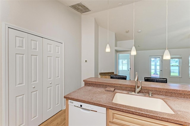 12148 Warwick Cir, Parrish, FL 34219 - photo 16