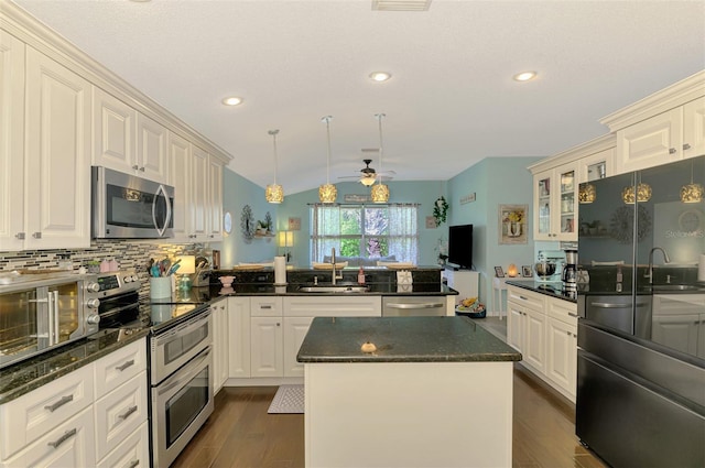 241 Fareham Dr, Venice, FL 34293 - photo 15