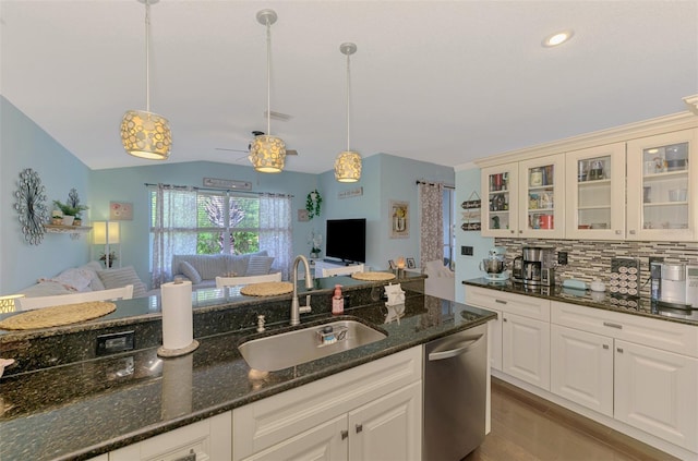 241 Fareham Dr, Venice, FL 34293 - photo 16