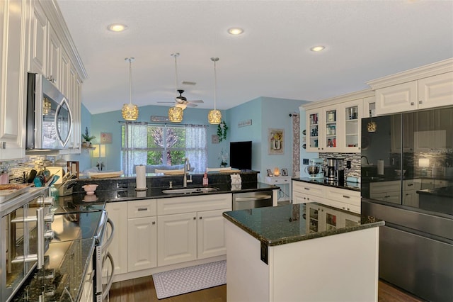 241 Fareham Dr, Venice, FL 34293 - photo 18