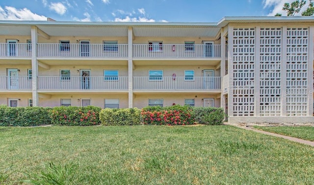 3987 Maceachen Blvd Unit 123, Sarasota, FL 34233 - photo 1