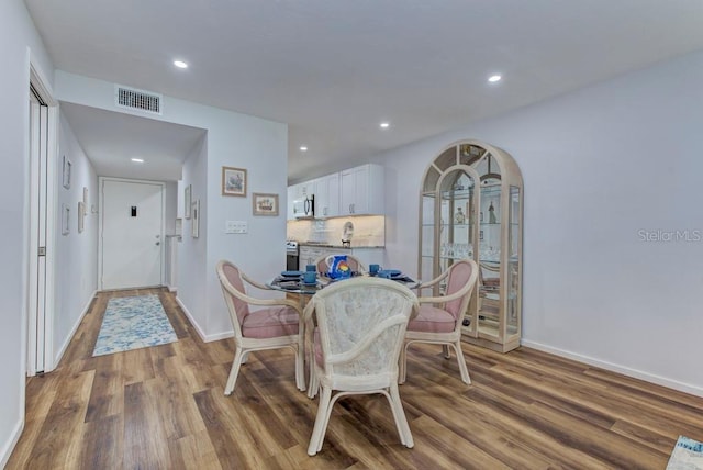 3987 Maceachen Blvd Unit 123, Sarasota, FL 34233 - photo 12
