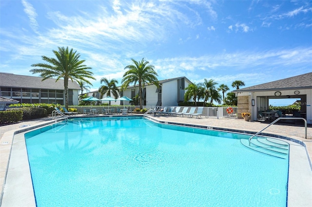 1055 W Peppertree Dr Unit 106Aa, Sarasota, FL 34242 - photo 39