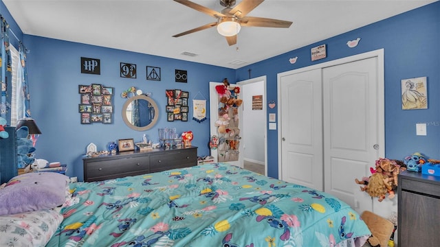 bedroom featuring a closet and ceiling fan