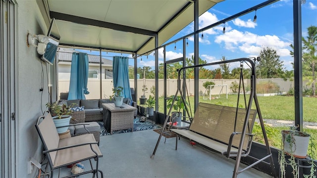 sunroom with vaulted ceiling