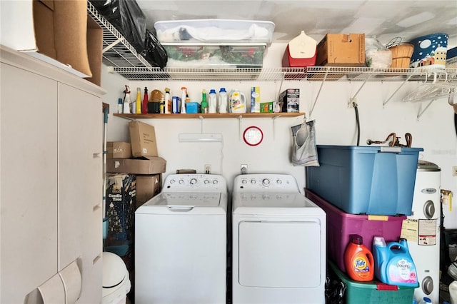 3154 Prairie Dunes Cir W, Lakeland, FL 33810 - laundry area with separate washer and dryer