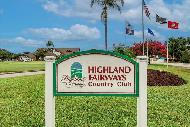 3154 Prairie Dunes Cir W, Lakeland, FL 33810 - community / neighborhood sign featuring a yard