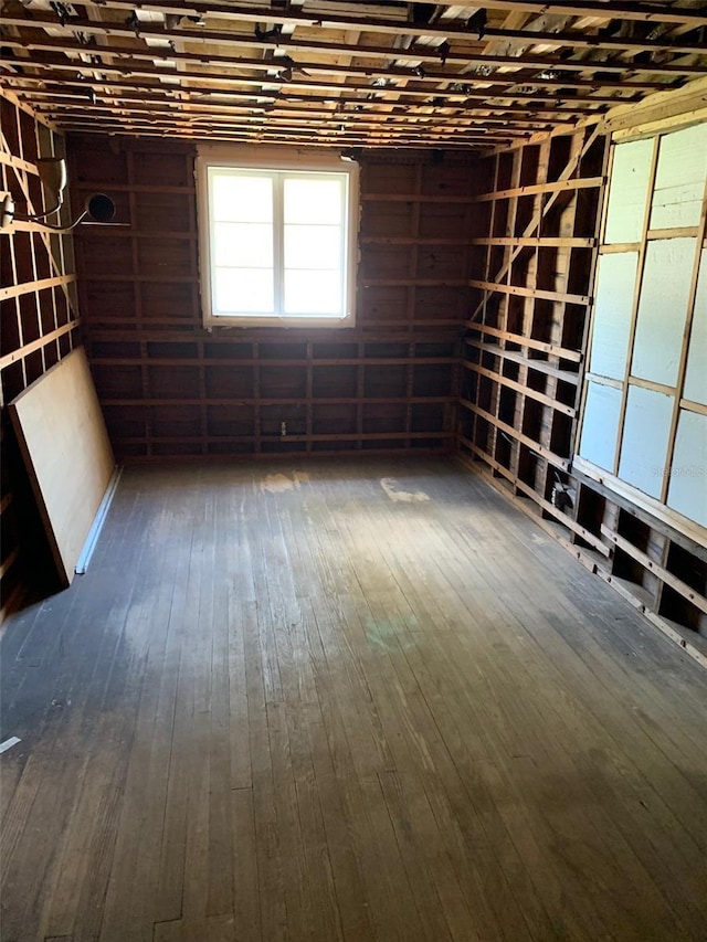 402 S Franklin St, Sebring, FL 33870 - misc room with wood-type flooring