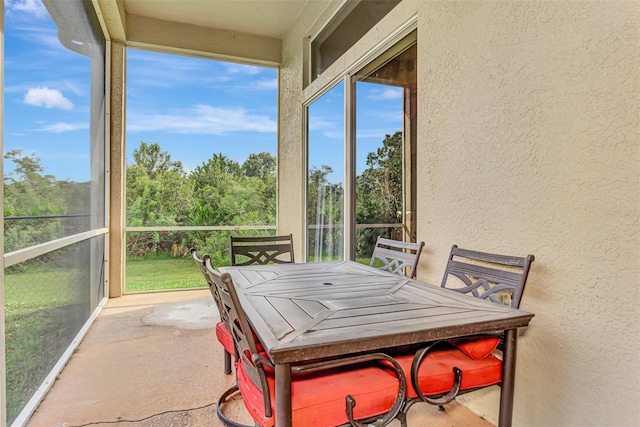 view of sunroom / solarium