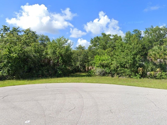 Listing photo 2 for 119 Delway Way, Rotonda West FL 33947