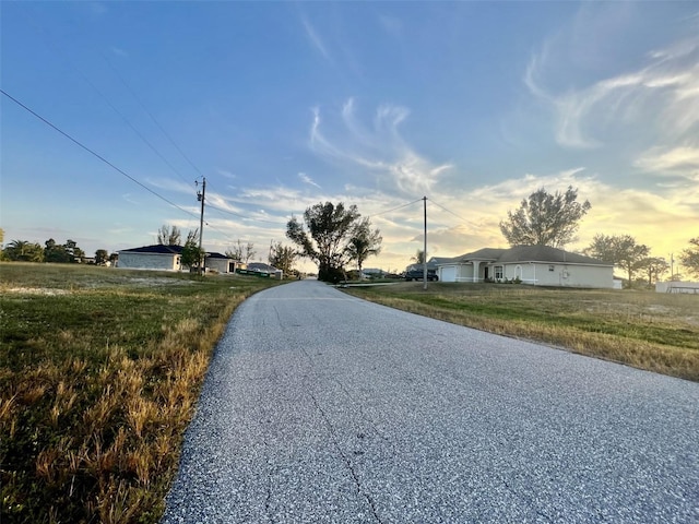 Listing photo 3 for 1213 NW 20th Pl, Cape Coral FL 33993